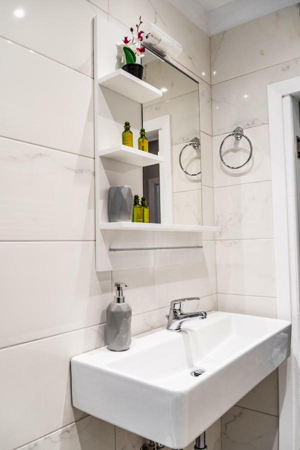 Fix Divine Apartment Афины Экстерьер фото
